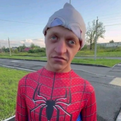 Максим Карлыков